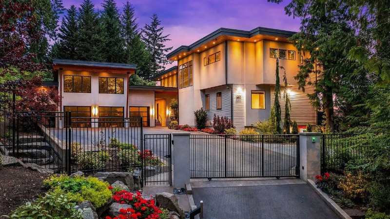 $11000000! The Ultimate Home For Living And Entertaining In Bellevue Wa Is Truly Spectacular
