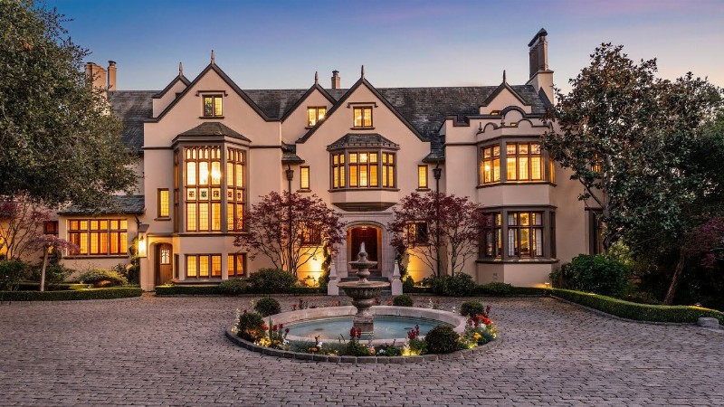 $13000000! An Extraordinary Tudor Estate In The Heart Of Piedmont Offers Refined Luxury