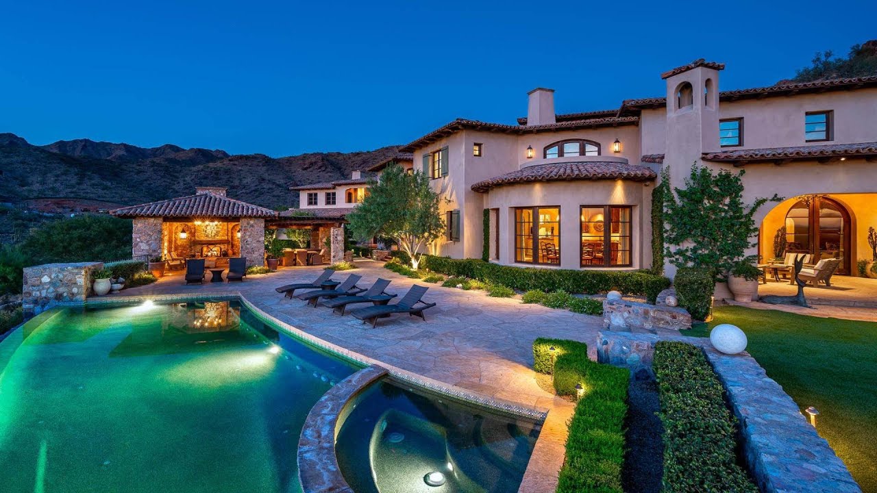 $18750000! Incredible Silverleaf Estate In Arizona Boasts Dramatic Views Of The Valley Below