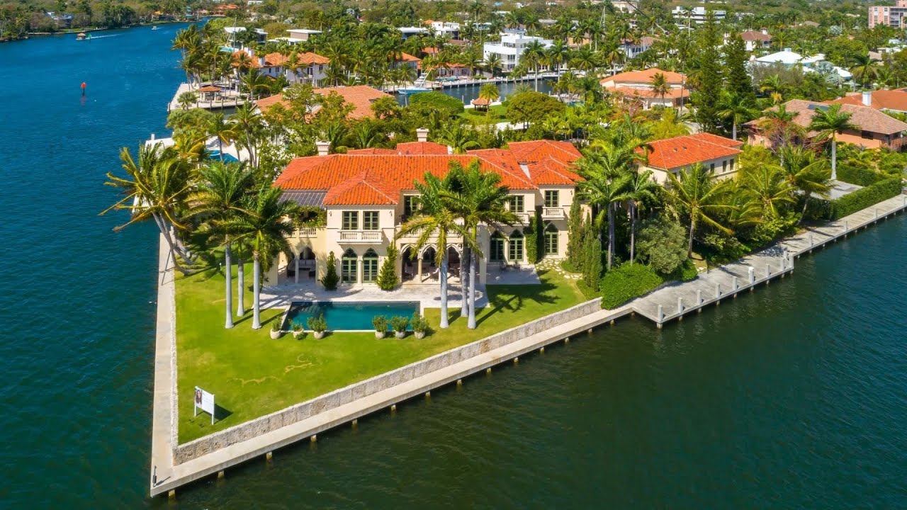 image 0 $27999000 Magnificent Mansion In Fort Lauderdale With A Large Dockage For A Mega Yacht