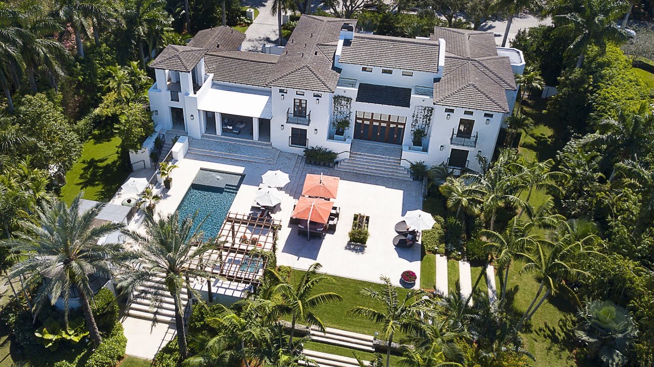 image 0 $36900000! Extraordinary Miami Villa With Resort-like Grounds Perfect For Entertaining