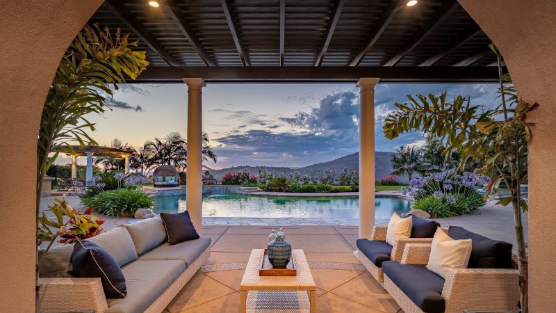 $4748000! Outstanding Hilltop Home In San Diego With Panoramic Mountain And Evening-light Views