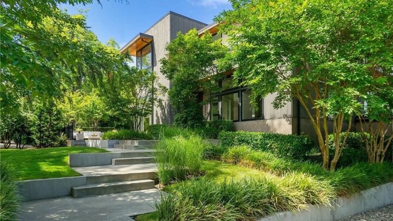 $5325000! Enchanting Home With Unbeatable Location In The Heart Of Seattle’s Coveted Madison Park