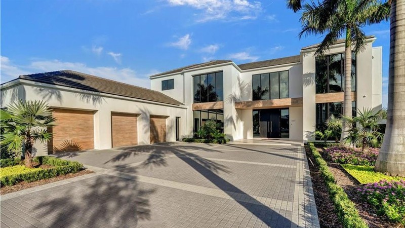 $7.9 Million New Constructed Home With Sweeping Views Of The Golf Course In Fort Lauderdale Fl