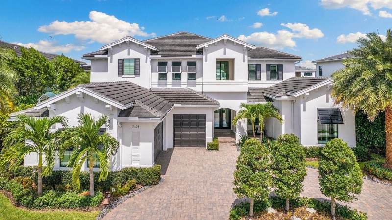 A $5790000 Impressive Home In Boca Raton Designed For Luxurious Living And Gracious Entertaining