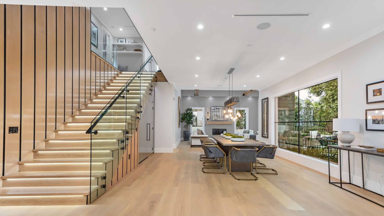 A Dream Home In Encino Blends Of Beauty And Function Offering Recessed Lighting And Led Accents