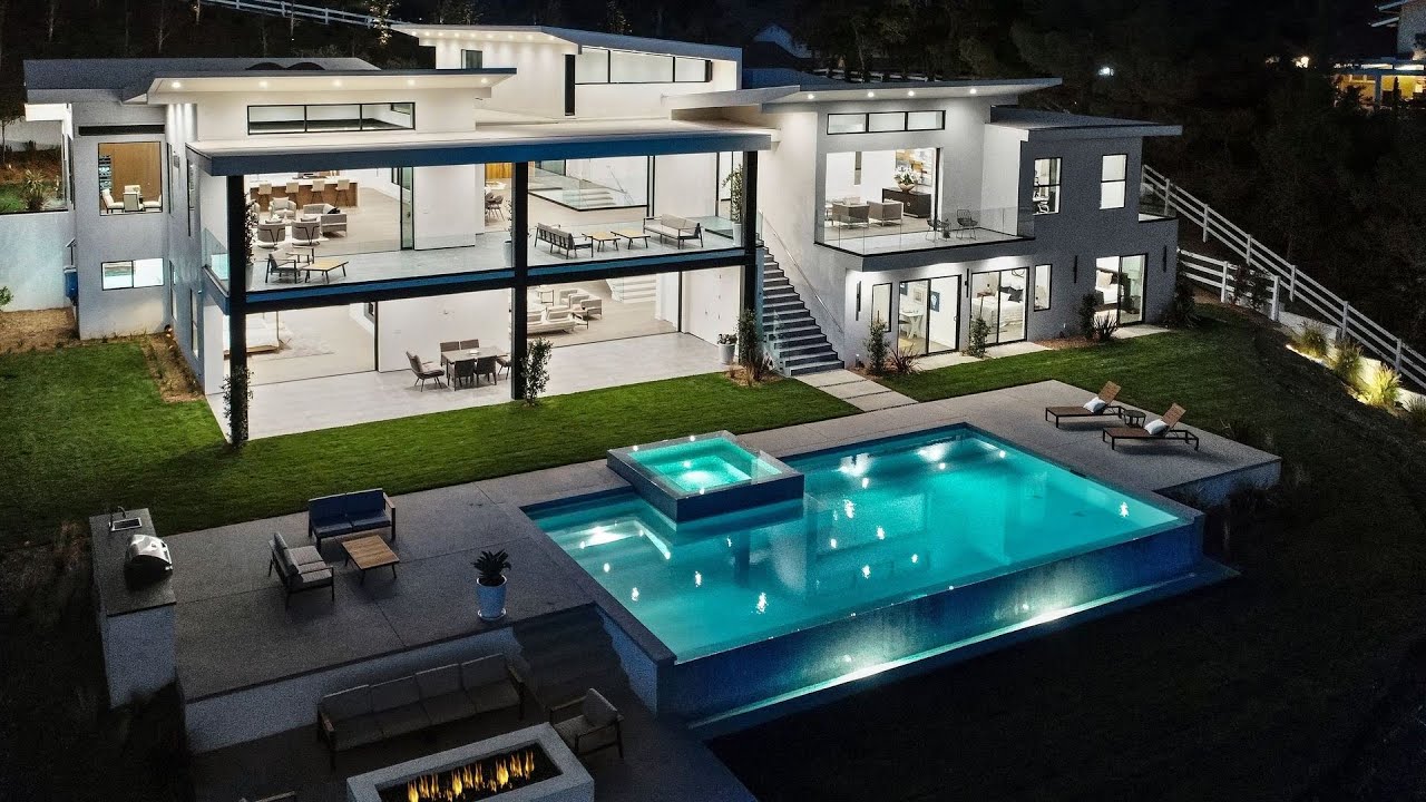 An Architectural Masterpiece In West Hills Ca Features Spectacular Mountain And Sunset Views
