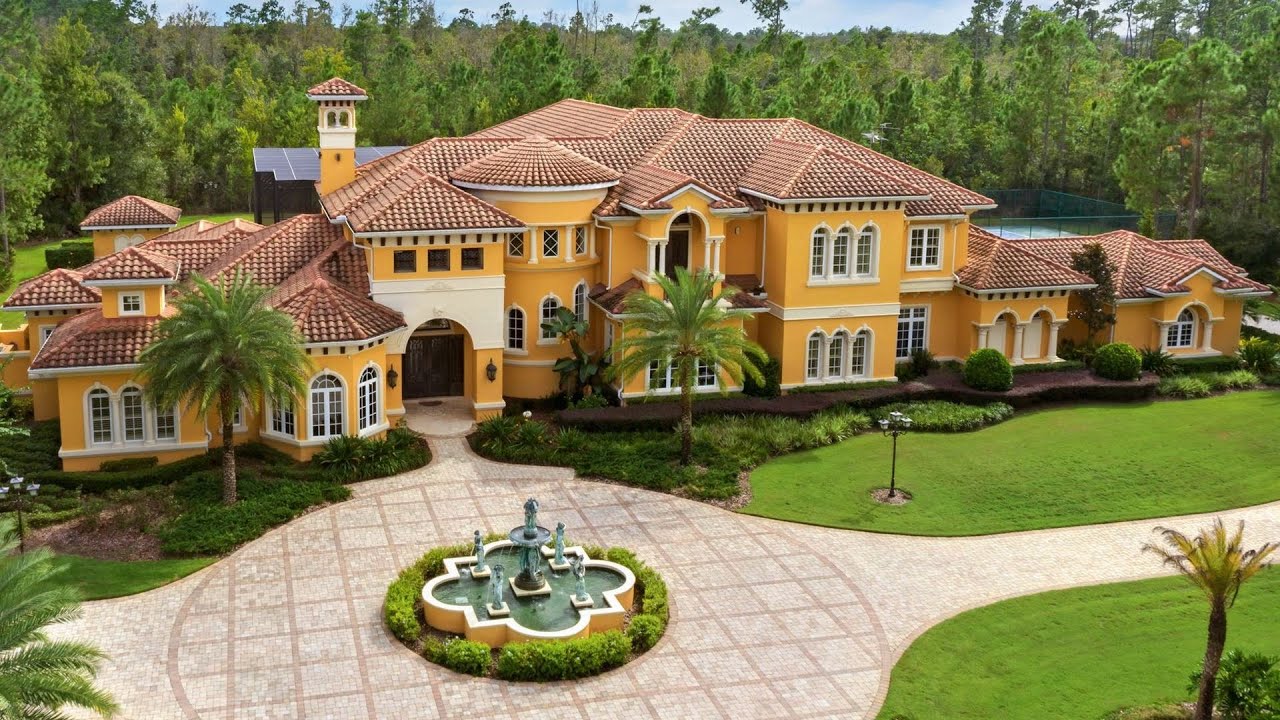 image 0 An Exquisite $4950000 Florida Estate With The Utmost Of Privacy
