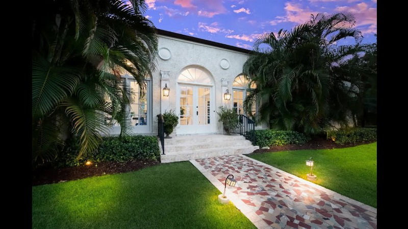 image 0 Elegant Mediterranean Revival Estate In Sarasota Florida : Sotheby's International Realty