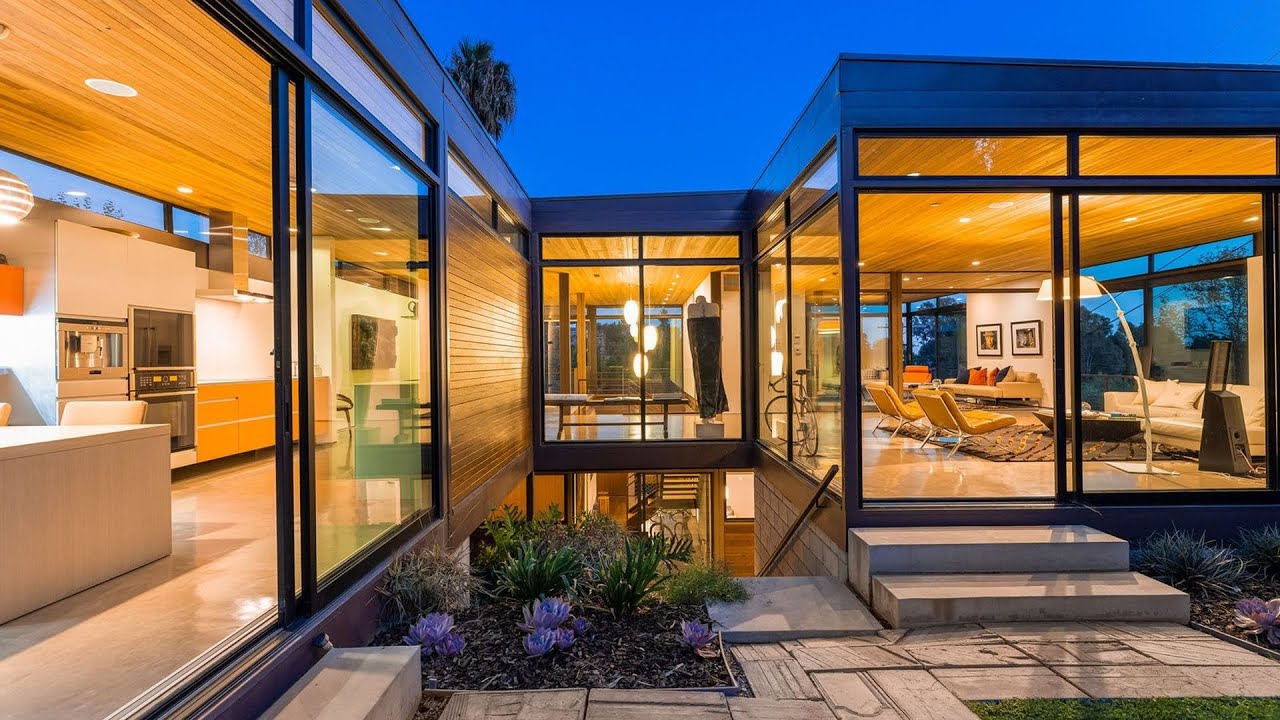 image 0 Experience The Triumph Of Elevated Living In $4650000 Los Angeles Glass House