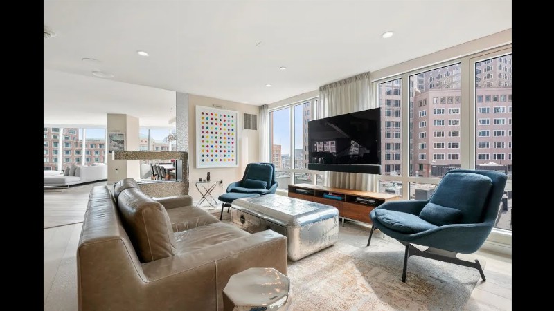image 0 Exquisite Contemporary Penthouse In Boston Massachusetts : Sotheby's International Realty