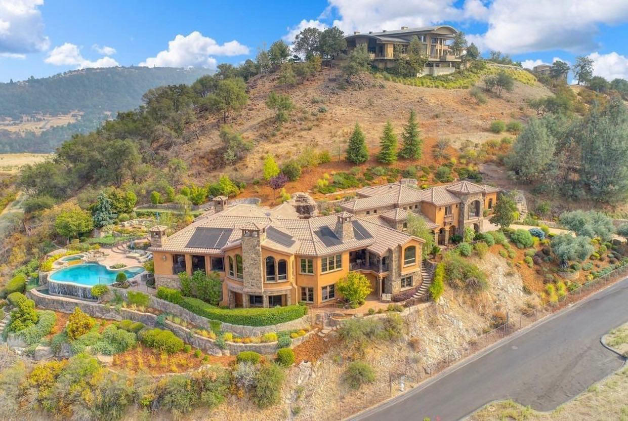 Luxury Real Estate - Some of the most spectacular Northern California views money can buy