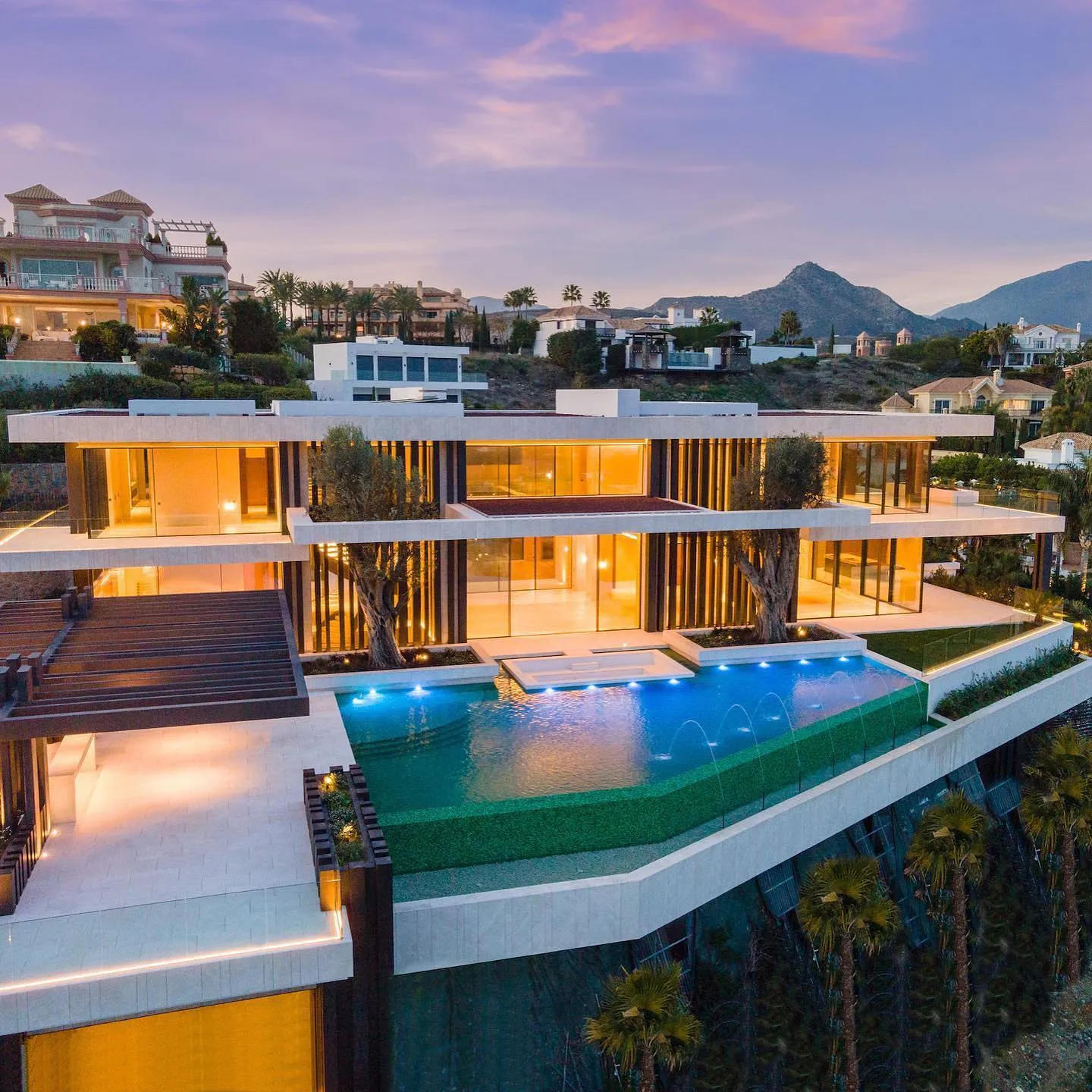 MANSIONIFY - Take a look inside this stunning €20,000,000 Marbella Estate