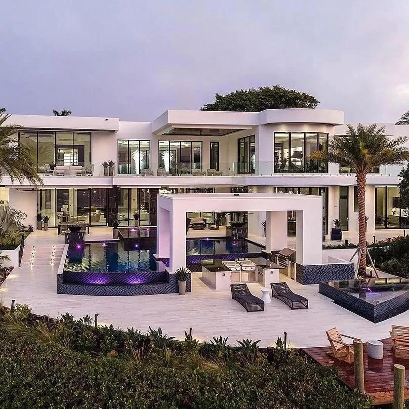 Mansions • Houses • Luxury - How amazing is this