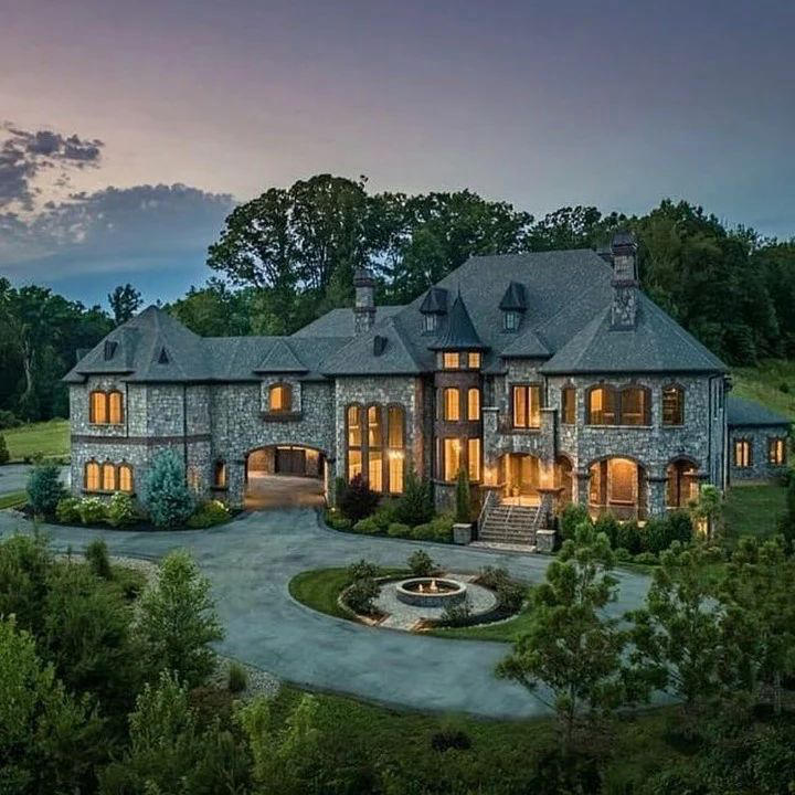 Mansions • Luxury • Lifestyle - Knoxville