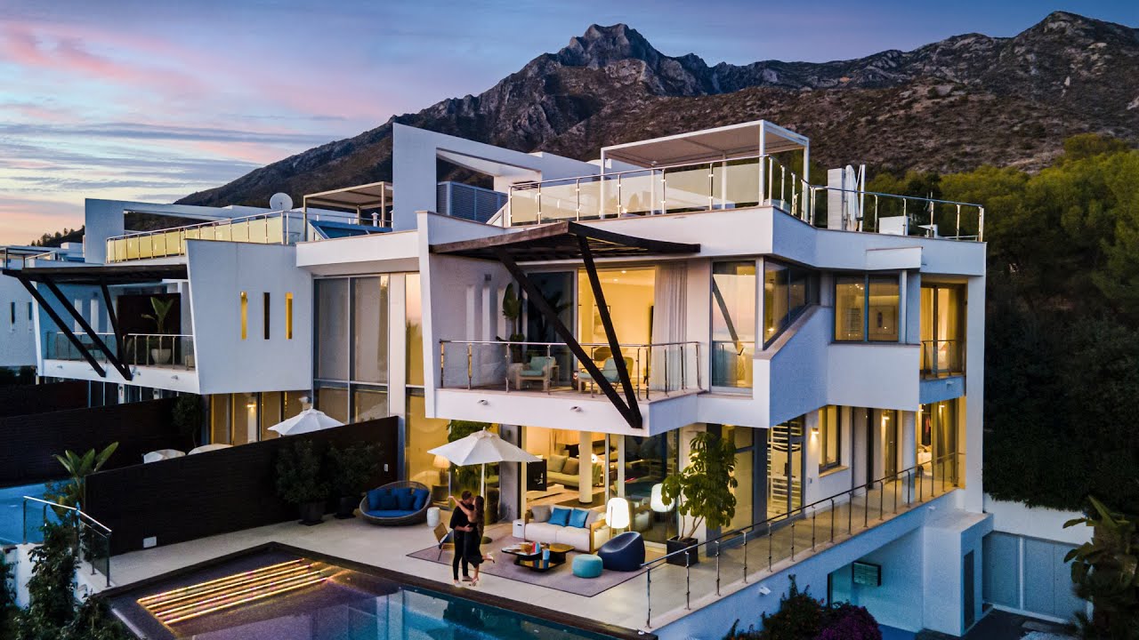 image 0 New €2.990.000 Modern Semi-detached House With Stunning Sea Views In Marbella : Drumelia