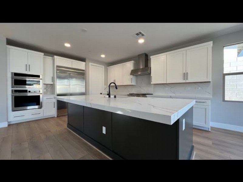 Single Story Modern Home Price Reduction $955k 2379 Sqft 3bd 3ba 3cr Summerlin Las Vegas