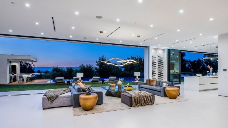 image 0 The Oak View House - A Modern Masterpiece Boasts Flawlessness From Every Angle  Encino Ca