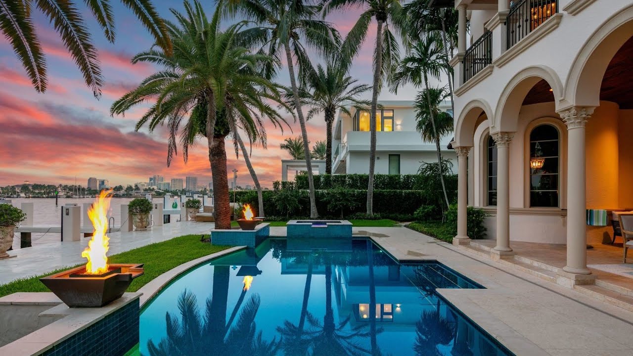 This $14500000 Stunning Mediterranean Villa In Florida Offers Superb Intracoastal Views