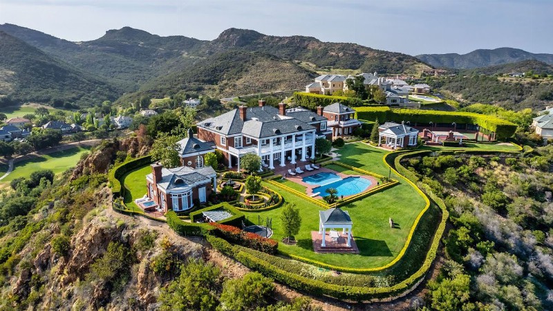 This $19995000 Iconic Estate In Thousand Oaks Is One Of Southern California's Finest Properties