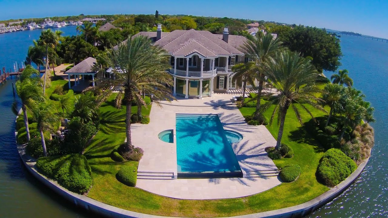 image 0 This $27000000 Exceptional Estate Is Like No Other On The Treasure Coast Of Florida