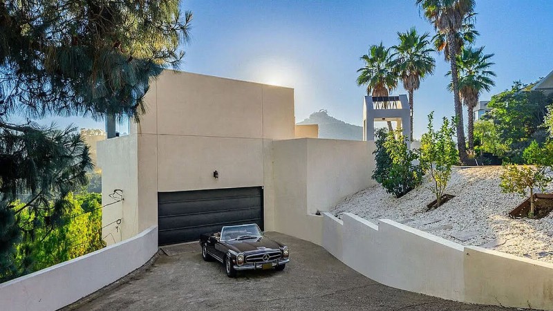 This $3495000 Captivating Home In Los Angeles Is A Masterwork Of Opulent Materials And Design