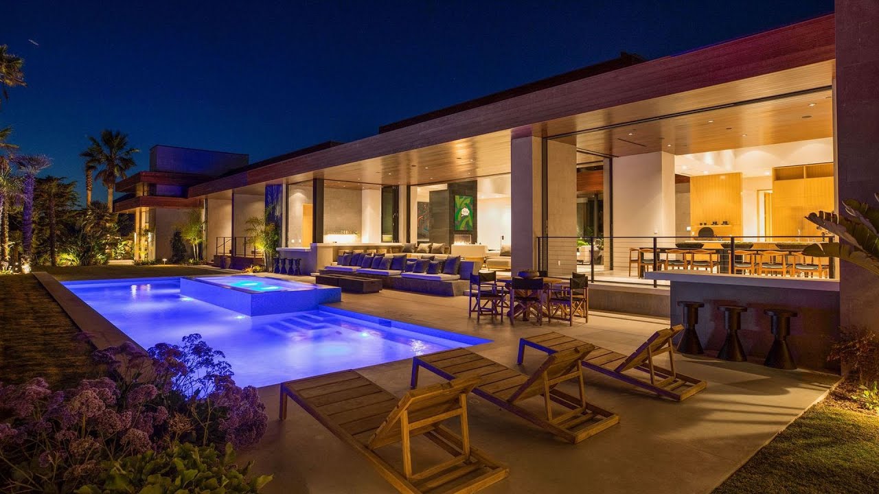 image 0 This Architectural Masterpiece In Malibu Offers The Best Indoor Outdoor Living Experience