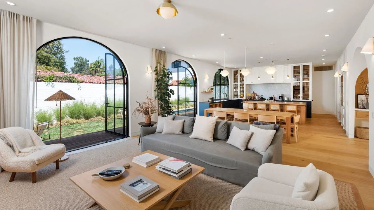 image 0 This Magnificent $5900000 Home In Santa Monica Has Beautiful Arched Windows